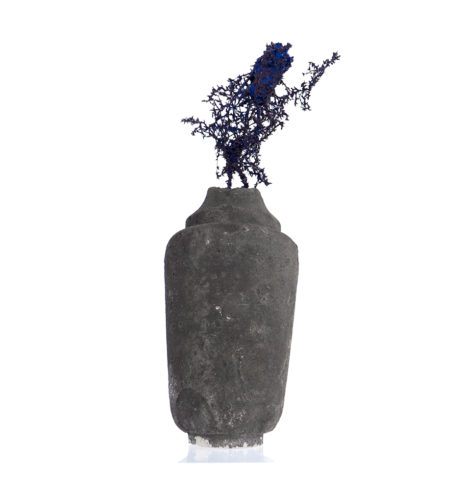 Object 226, 2016, Acryl, Sandstein, 23 cm x 52 cm x 15 cm © und Foto: Aljoscha