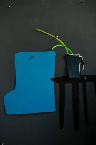 Ina Riepe - Blauer Stuhl 02