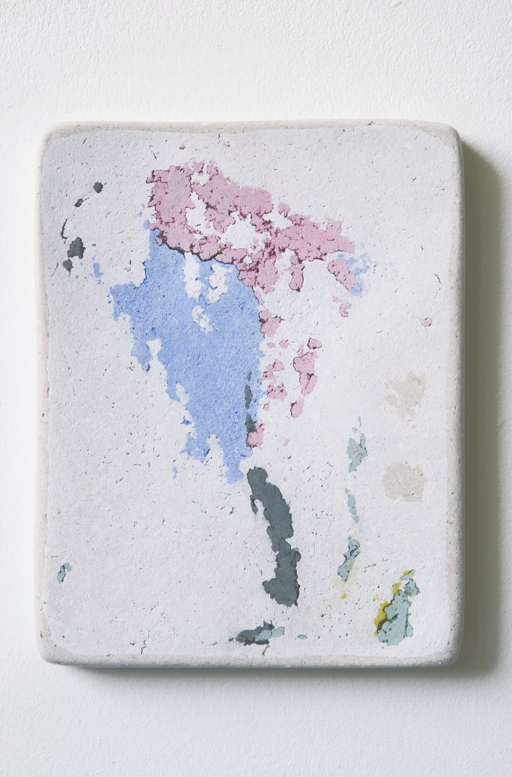 29. Januar, 2016, Papiermaché, 30,5 x 24 x 4 cm VG Bild-Kunst, Bonn 2020/ Kirsten Krüger, Foto: Kirsten Krüger