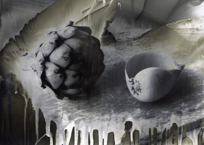 Dialoge, 2006, Silbergelatineabzug, überarbeitet, 30 x 40 cm, © VG Bild-Kunst, Bonn 2020 / Ernst Hesse, Foto: Ernst Hesse
