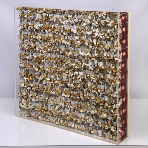 „1. V. 74“, Zigarettenpackungen (leer), 70 x 70 x 12,3 cm (H x B x T), 1974 Foto: Oskar Holweck Nachlass/Sabine Hafner Photographie